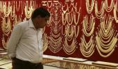 Gold climbs for sixth day on global cues, rising demand