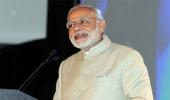 Modi invites Apple CEO to set up manufacturing base in India