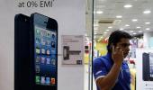 iPhone privacy: Apple grapples with internal conflicts