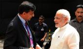 Modi knows everything, has no need for experts like Rajan: Rahul