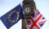 Pound tumbles to 30-year low as Brexit result agonisingly close