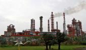 Rs 86,000-cr Essar Oil-Rosneft deal cleared