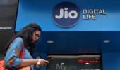 Jio beats Bharti Airtel, adds 4.3 million users in Feb