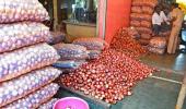 Farmers' protest over onion stock leads to price fall