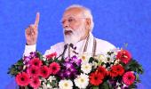 Need to make banks, Rs important part of trade: Modi