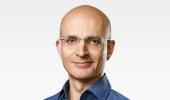 India-origin Sabih Khan appointed new COO of Apple