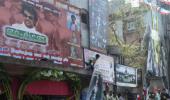 Rajnikanth frenzy spreads to Mumbai