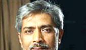 Jha to remove objectionable bits from Aarakshan