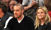 Reese Witherspoon weds beau Jim Toth