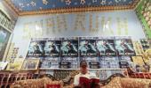 PIX: Is this Shah Rukh Khan's biggest fan?