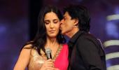 PIX: Shah Rukh woos Katrina at Screen Awards