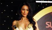 PIX: Bollywood gals and their 'bandage' obsession