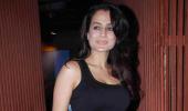 Ameesha Patel: Glad SRK told Shirish Kunder off