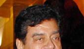 Shatrughan endorses Jethmalani's view on CBI director