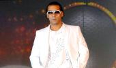 Salman Khan supports Pranabda for President