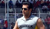 PIX: Salman plays cricket with Aamir's son Junaid