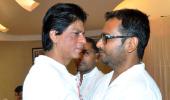 Shah Rukh attends makeup man Ravi Indulkar's chautha