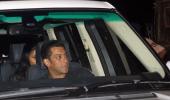 PIX: Salman, SRK pay Yash Chopra a last visit