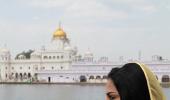 PIX: Veena Malik visits Gurudwara in Punjab