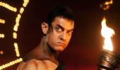 Watch: Aamir Khan gets his body painted!