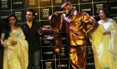 PIX: Rani, Pamela Chopra unveil Yash Chopra's statue