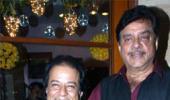 PIX: Shatrughan Sinha, Javed-Shabana party with Anup Jalota