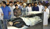 PIX: Bengal's tearful farewell to Rituparno Ghosh