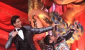 PIX: Shah Rukh's grand performance in Mumbai