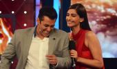 PIX: Sonam dances with Salman, Arbaaz, on Bigg Boss 8