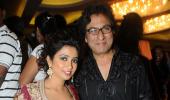 PIX: Shreya Ghoshal celebrates 30th birthday with album launch