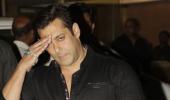 PIX: Salman, Sonakshi, Karishma party with Arpita Khan