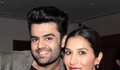 PIX: Sophie Choudry, Elli Avram party with Manish Paul