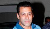 Salman's leading ladies watch Bajrangi Bhaijaan