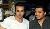 PIX: Bangistan stars Riteish, Pulkit binge on Iftar spread