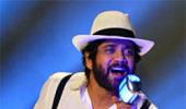 Nagarjuna turns singer