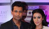 PIX: Indraneil Sengupta, Barkha Bisht at an award function