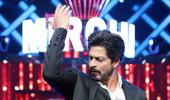 PIX: Shah Rukh Khan, Arjun Kapoor perform at Mirchi Music awards