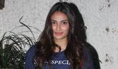 PIX: Athiya, Alia, Sidharth watch Kapoor & Sons