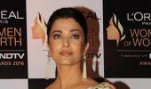 PIX: Aishwarya, Katrina, Sonam mingle at an award function