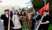 Rani Mukerji, Pamela Chopra unveil Yash Chopra's statue