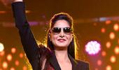 PIX: Katrina, Deepika, Shah Rukh perform at awards show