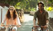 Lessons from Bollywood: How to cycle!