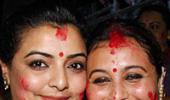 PIX: Rani Mukerji plays sindoor khela