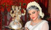 PIX: Rakhi celebrates Ganeshotsav with dance and dhol