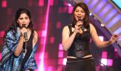 PIX: Sai Tamhankar, Tejaswini Pandit perform at Marathi Mirchi Music Awards