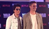 Brad Pitt is chilling with Shah Rukh Khan and we can't even!