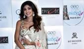 PIX: Shilpa, Rekha, Raveena spread love on the red carpet