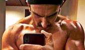 Ranveer's latest selfie is too-hot-to-handle