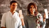 Why Akshay wore pink panties with sanitary pads