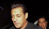 Whose birthday party did Salman, Anil, Sidharth, Kriti attend?